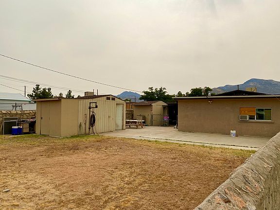 3rd image of 4976 Winthrop Dr