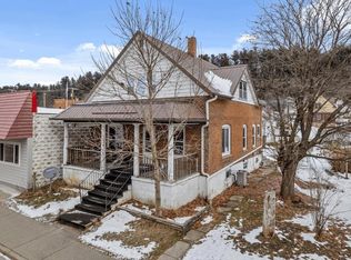 104 Center St, Wonewoc, WI 53968