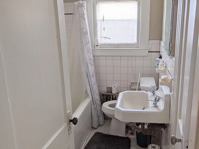 1751 Poplar Ave #A — Photo 18