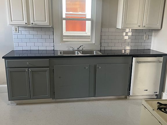 2nd image of 614 E 4th Ave