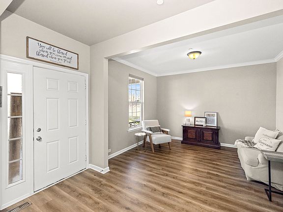 4th image of 5040 Falling Water Rd