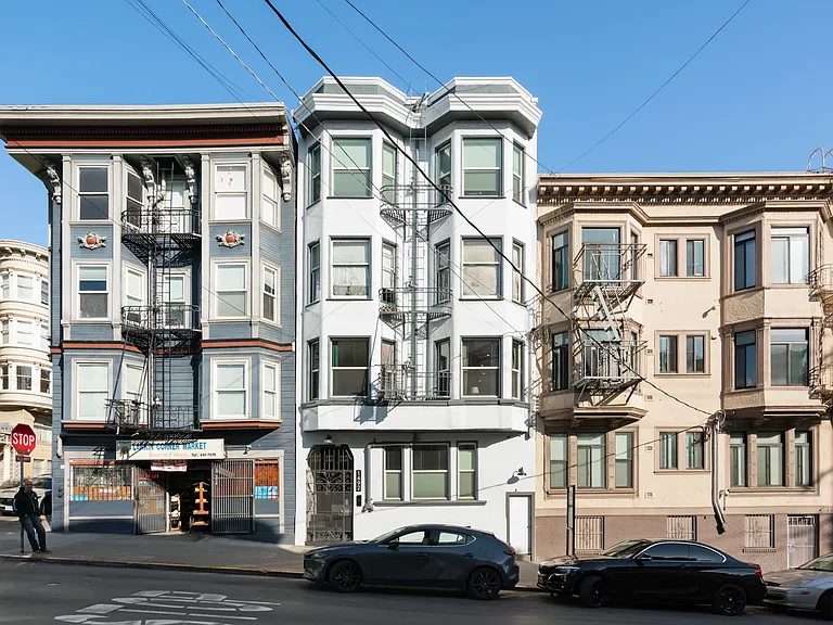 1492 Larkin St #3 — Photo 22