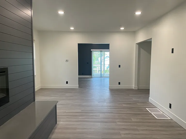 4424 Pierce St — Photo 5