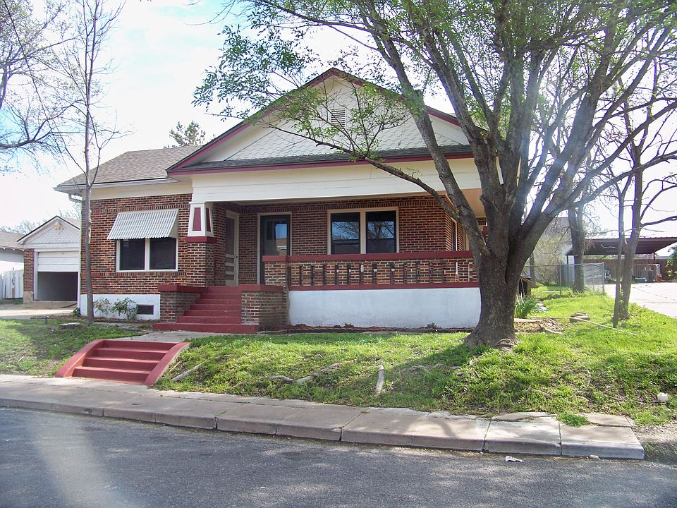 1st image of 207 S 10th St