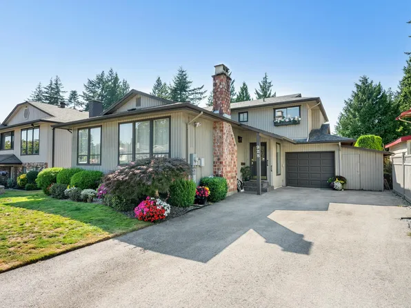 928 Merritt St, Coquitlam, BC V3J 7M1