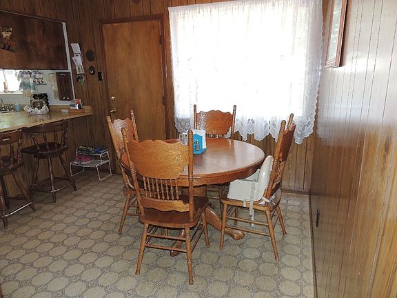 3rd image of 8504 Arboleda Dr