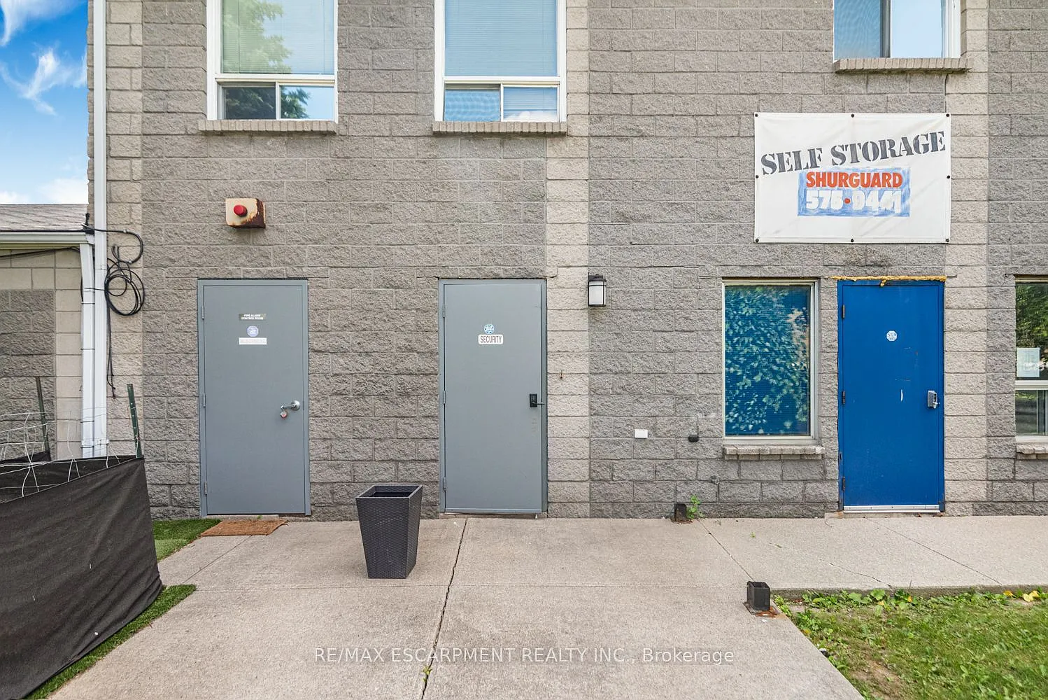 2 bed, $2,450 — Photo 1