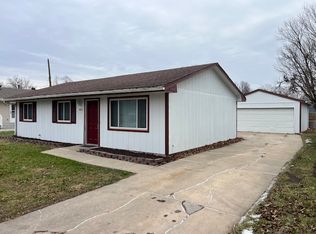 1620 SW 8th St, Lincoln, NE 68522