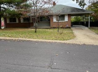 2425 Center Ave, Saint Louis, MO 63136