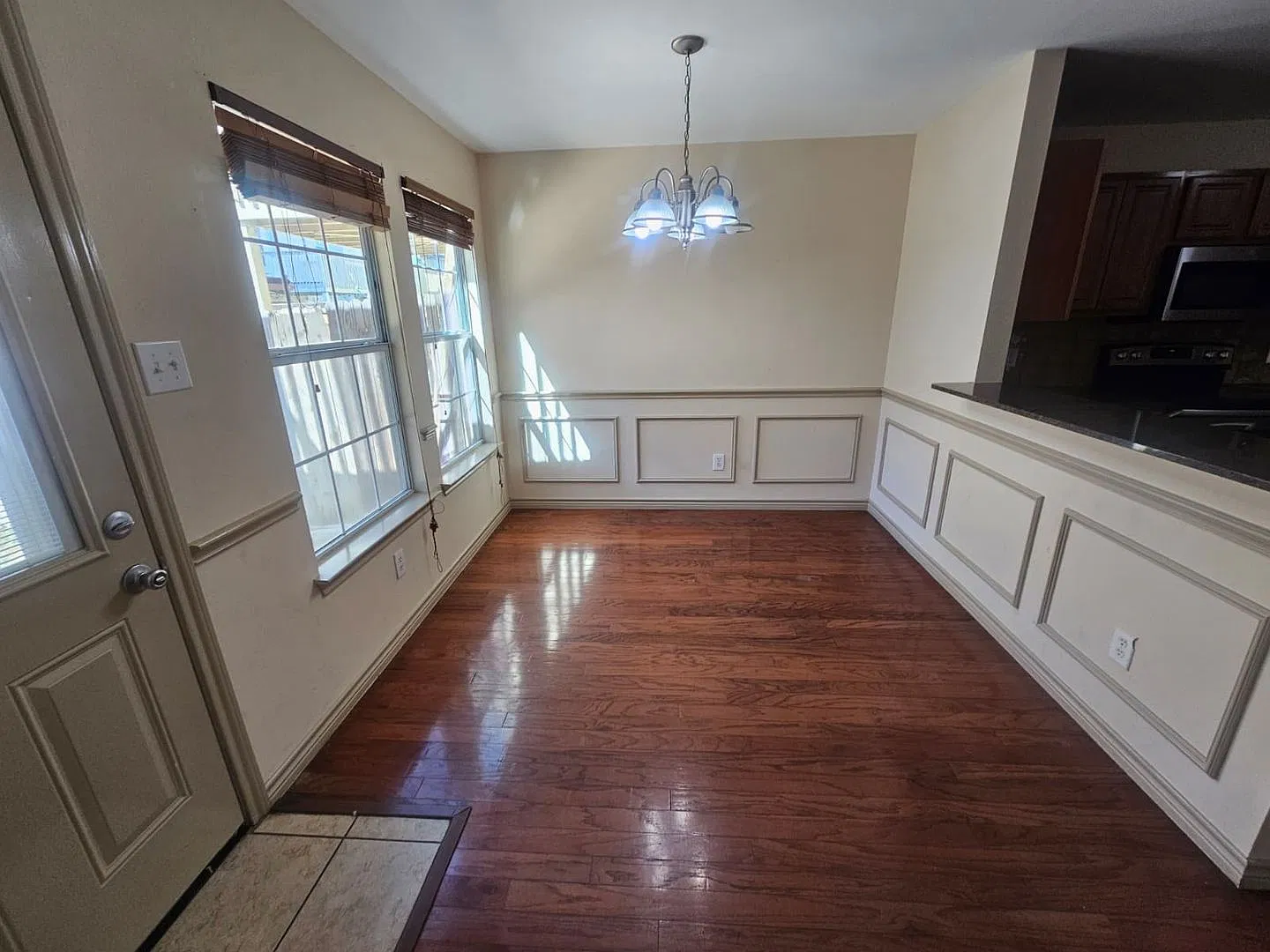 Move In Ready Home in Euless, TX! — Photo 2