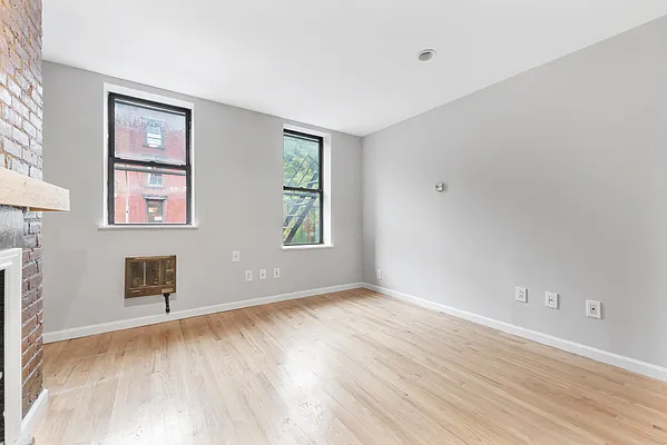 Rented by BH Brokerage Group | media 11