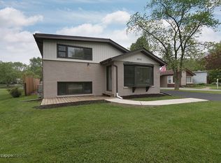 15943 Vera Ct, Oak Forest, IL 60452