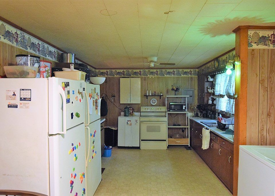 2nd image of 116 N Fowler Ave