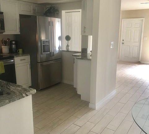 4th image of 15868 Willoughby Ln