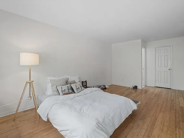 555 Central Park Ave #348 — Photo 14
