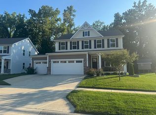 418 Gathering Ln, Greenwood, IN 46143