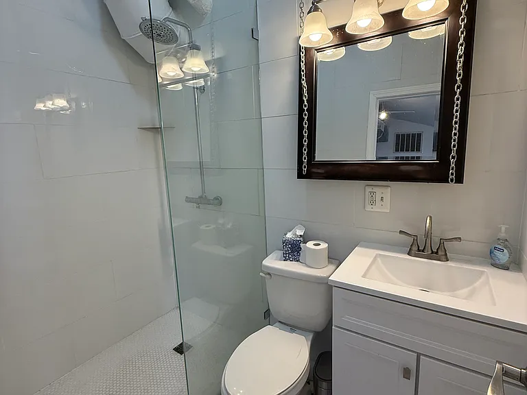1111 W Randolph St #2 — Photo 23