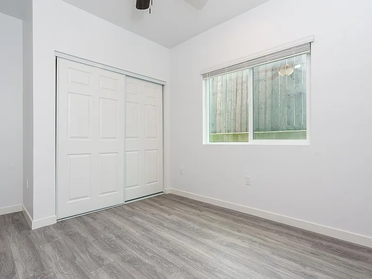 4564 Sauk Ave — Photo 14