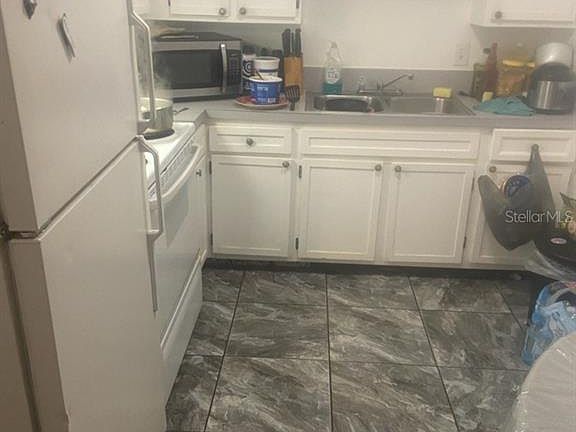 2nd image of 15419 Livingston Ave