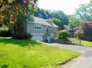 34 Durham Rd, White Plains, NY 10607