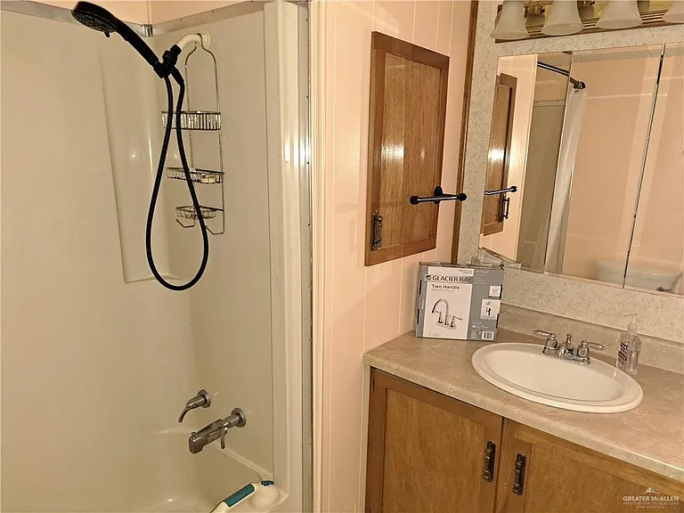 402 Cory Dr #B-10 — Photo 12