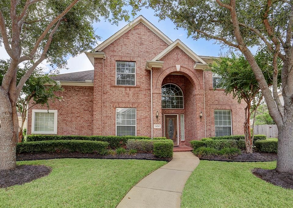1st image of 2626 Colony Knolls Ct