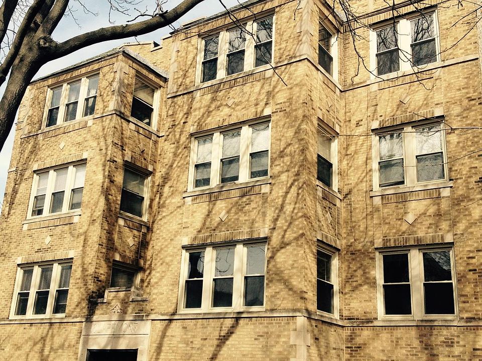 1st image of 2327 W Wilson Ave APT 3