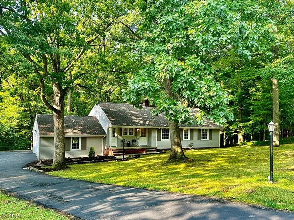 5000 Harris Rd, Broadview Heights, OH 44147