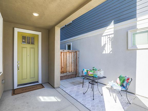5th image of 1787 Lucretia Ave