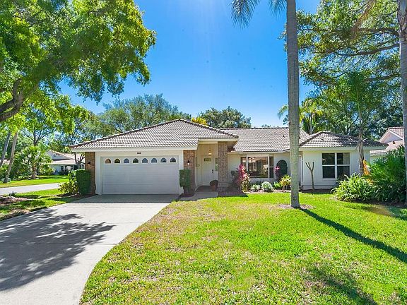 4th image of 5711 Garden Lakes Majestic