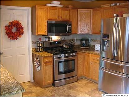 3rd image of 964 Lynnwood Ave