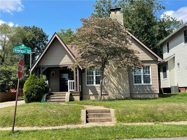 1439 Ridgeway Pl NW, Canton, OH 44709