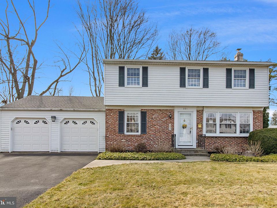 221 Crestview Rd Hatboro PA 19040 Zillow