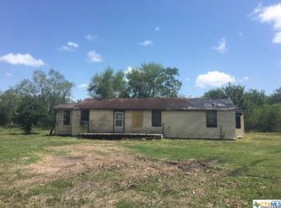 645 Rabbit Run Rd, Victoria, TX 77905