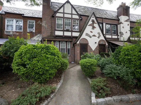 94-14 68th Ave #1, Forest Hills, NY 11375
