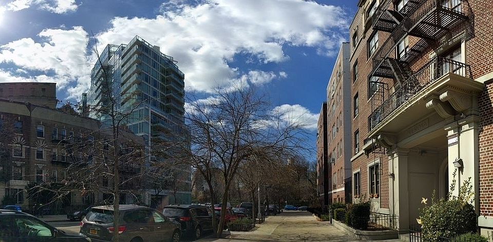 1st image of 285 Saint Johns Pl APT 33