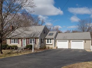 12 Kings Grant Rd, Westborough, MA 01581