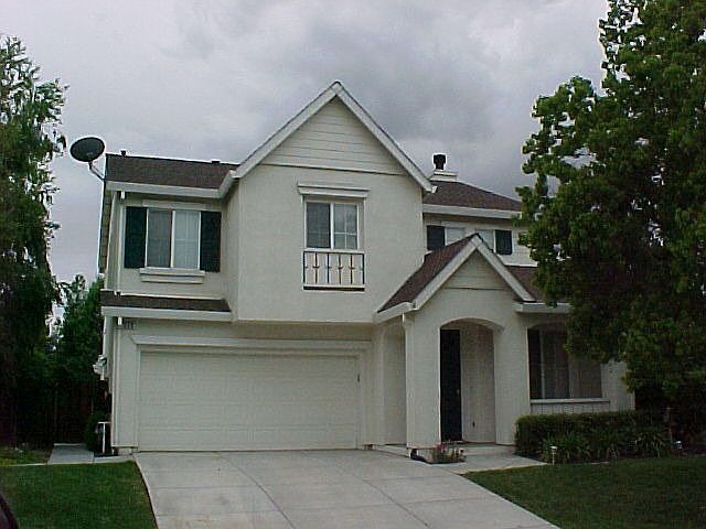 1st image of 880 Winnipeg Ct