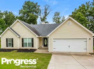 368 Embassy Dr, Winder, GA 30680