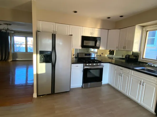 6 Accommando Pl #2, Cliffside Park, NJ 07010