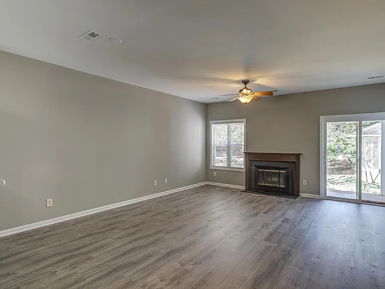 6020 Winterpointe Ln #102 — Photo 24