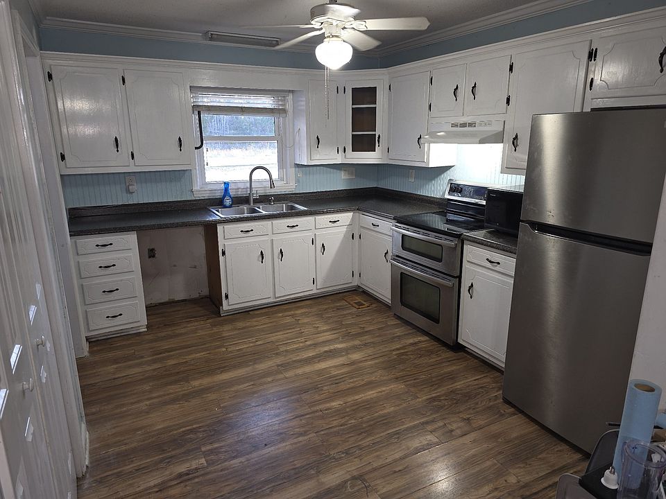 2nd image of 2051 Mount Herman Rd