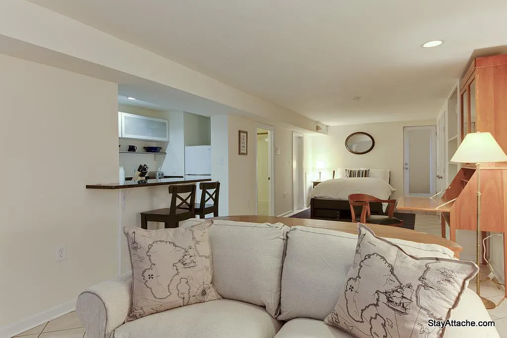 1531 S Street NW Unit 1, Washington, DC 20009 in Dupont Circle — Photo 1