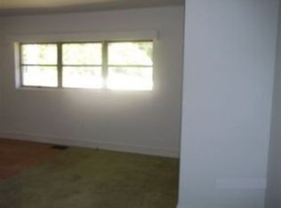 537 E Georgia St, Woodruff, SC 29388