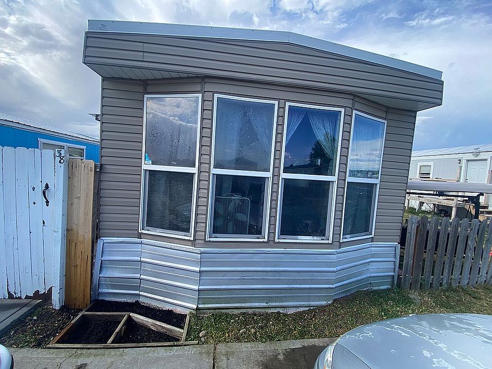 Large bay windows 