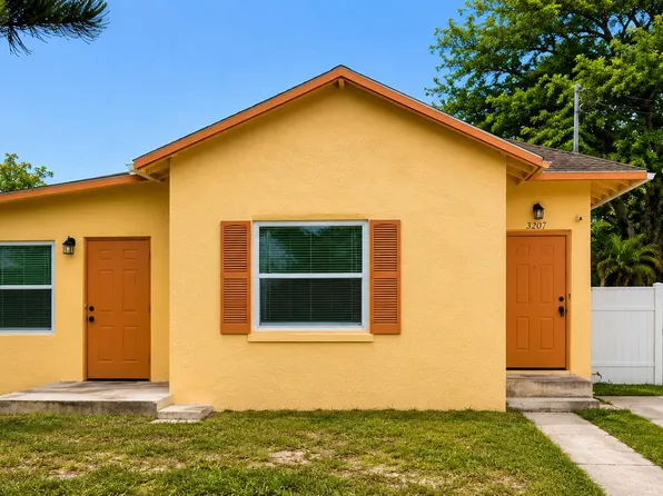 3207 Pinewood Avenue, West Palm Beach, FL 33407