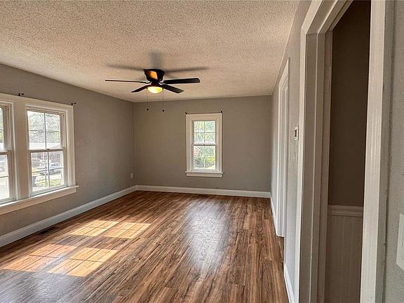 4th image of 524 5th St