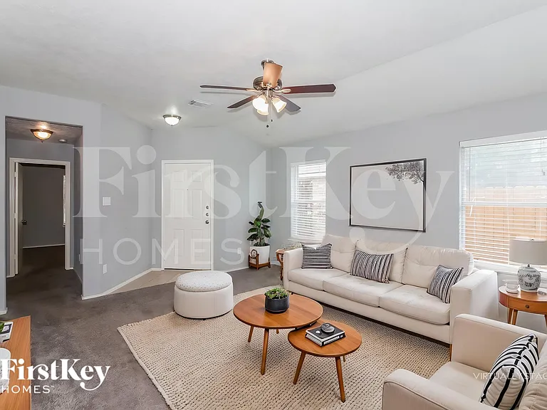 20735 Dewberry Creek Ln — Photo 4