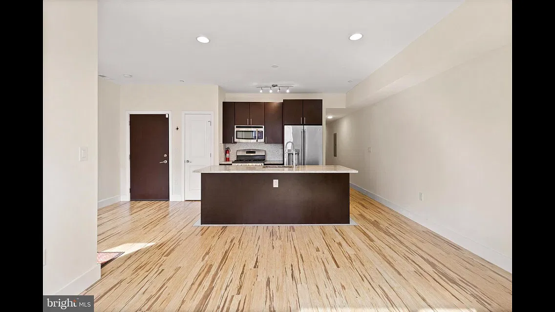 902 N 16th St — Photo 2