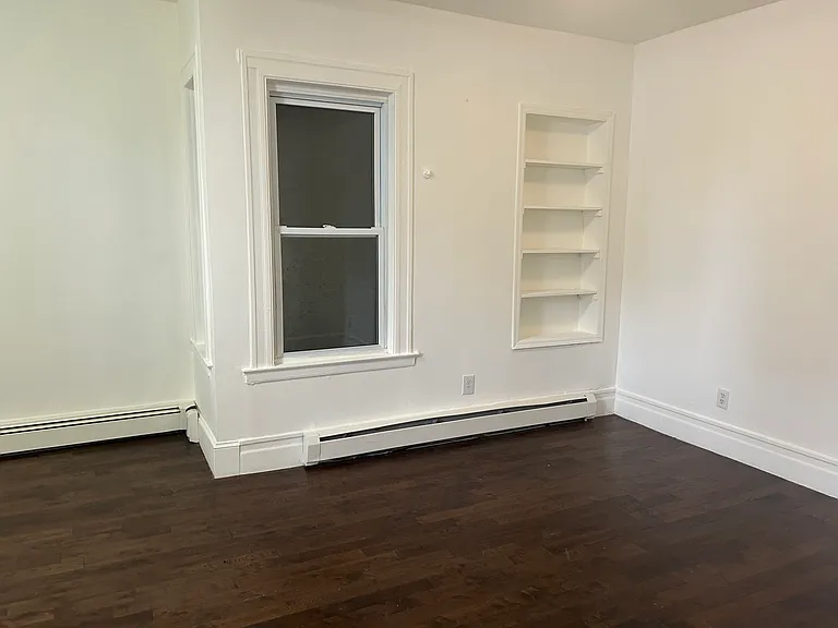 513 Bangs Ave #4 — Photo 11